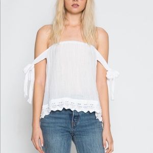 Jen’s Pirate Booty Essence Top White unique find